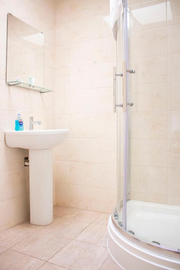 לאפבורו Large Ground Floor Pet Friendly 2 Bedroom Apartment With Free Parking מראה חיצוני תמונה